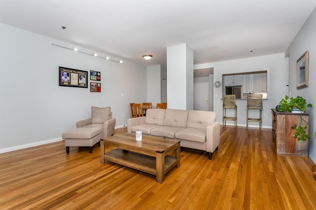 1241-1251 Adams St # F407