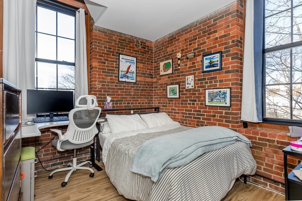 1241-1251 Adams St # F407