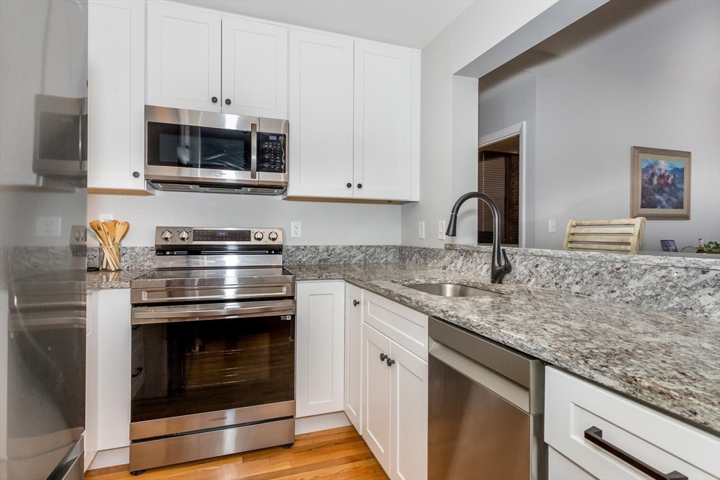 1241-1251 Adams St # F407