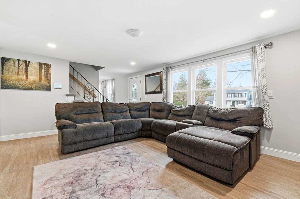 48 Big Rock Ln
