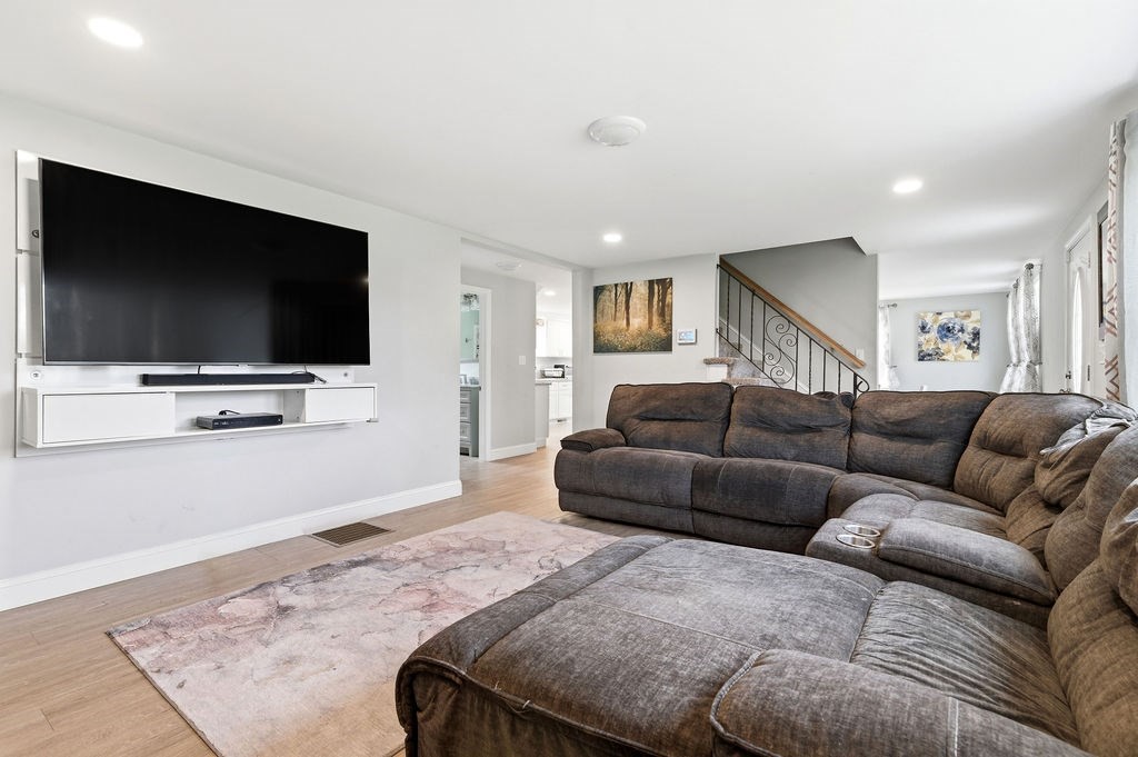 48 Big Rock Ln