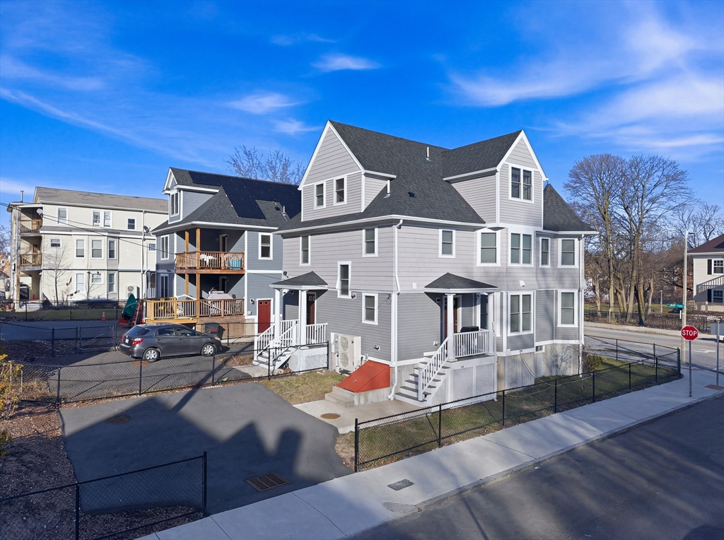 527 Norfolk St # 527