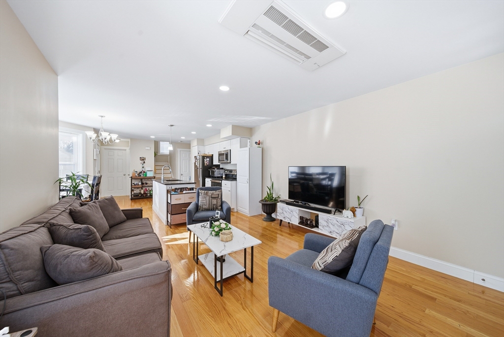 527 Norfolk St # 527