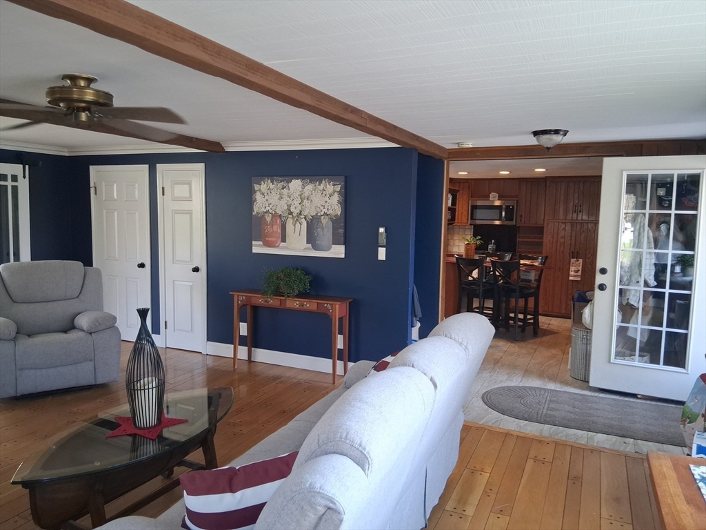 13 Meadowview Road