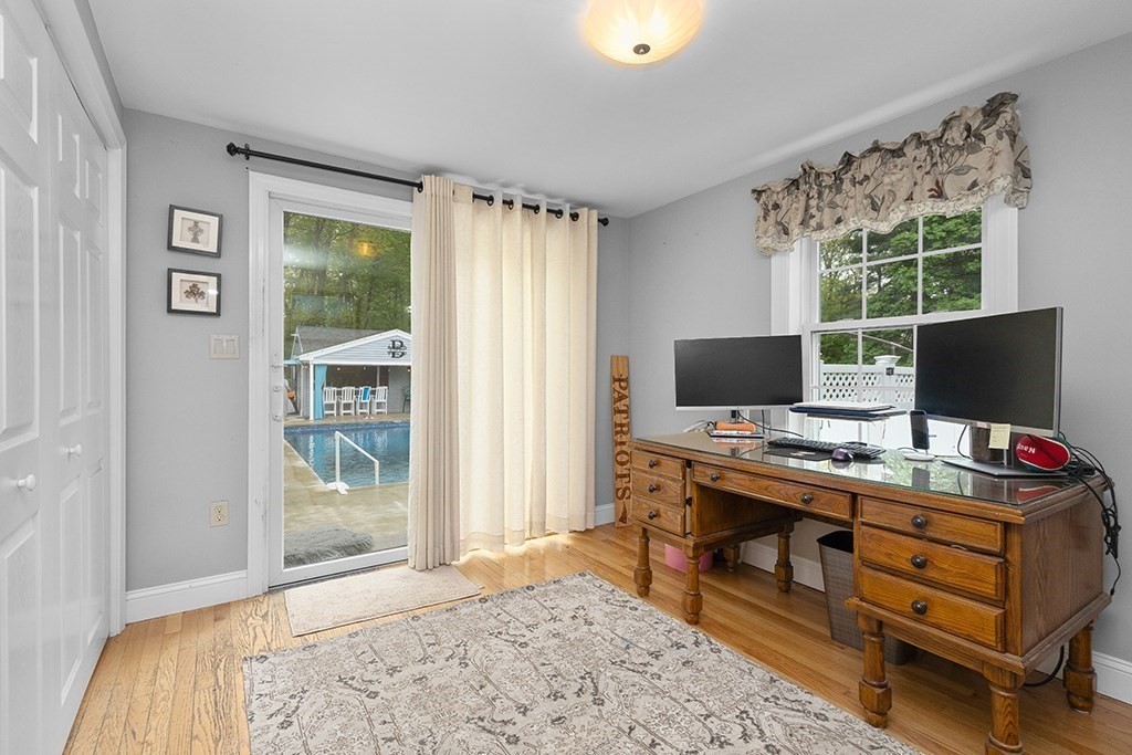 13 Meadowview Road