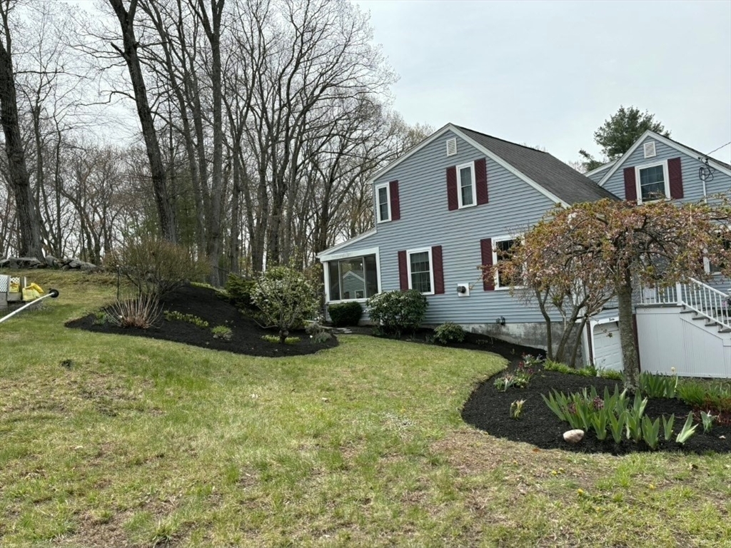 13 Meadowview Road