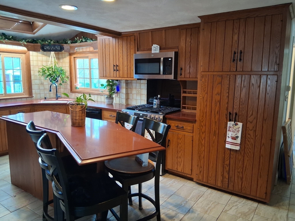 13 Meadowview Road