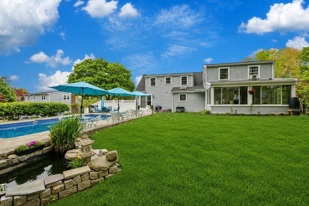 13 Meadowview Road