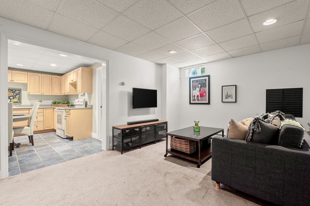 75 Whitten Ave.