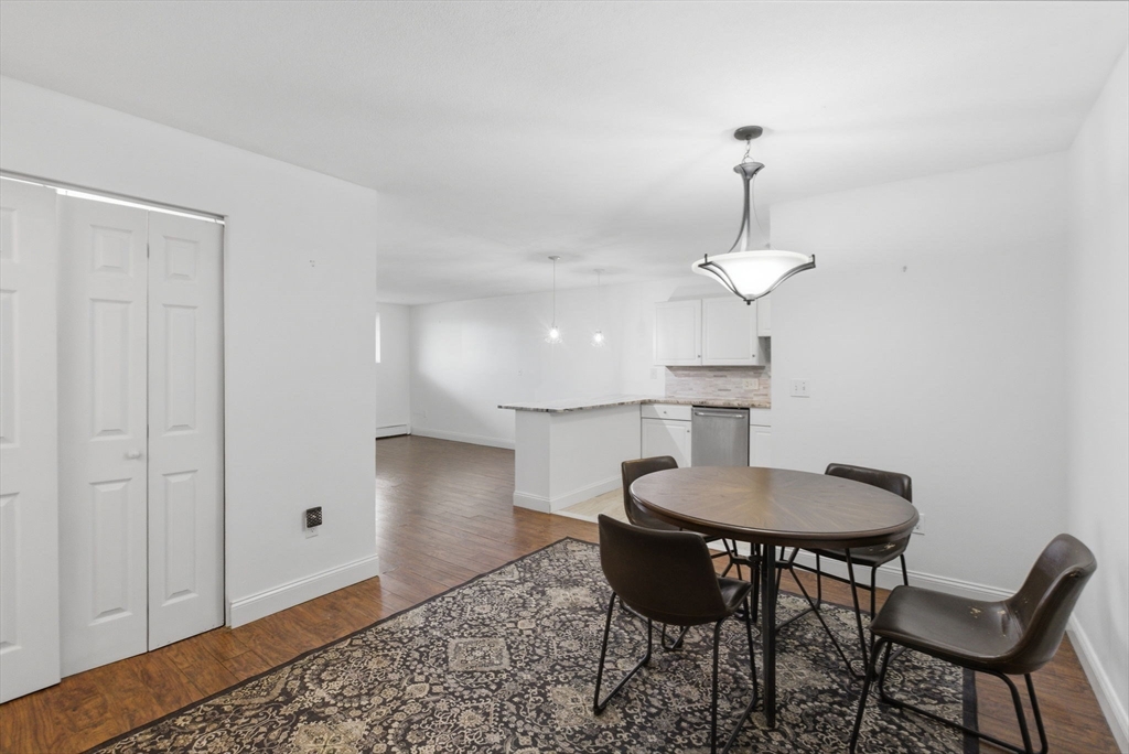 1000 Governors Dr # 4