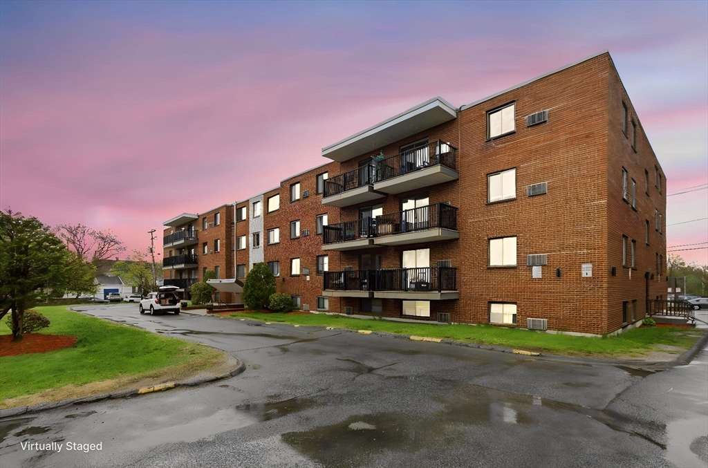 1000 Governors Dr # 4