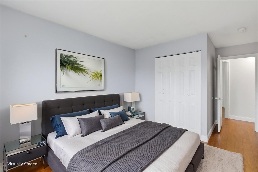 1000 Governors Dr # 4
