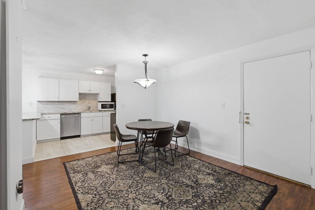 1000 Governors Dr # 4