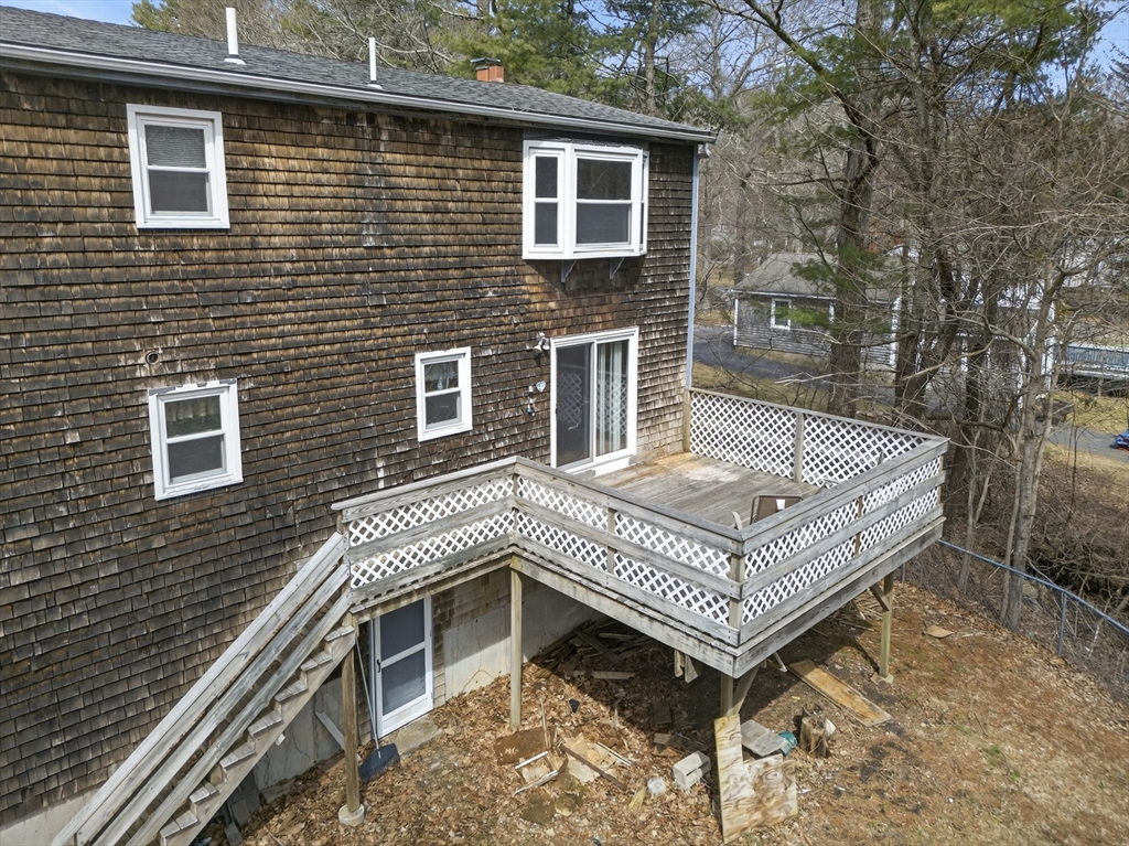 300 Water St