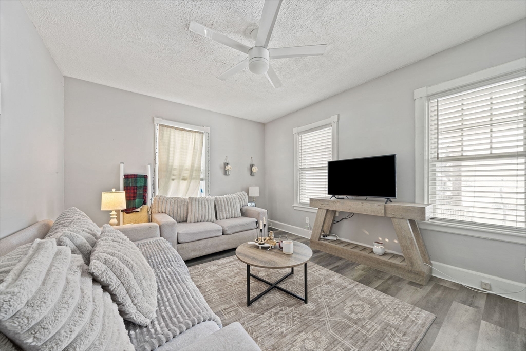 156 Allen St