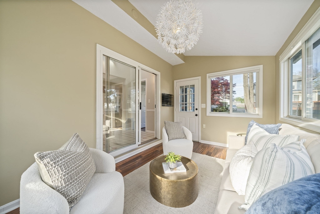 86 Cabot Ave