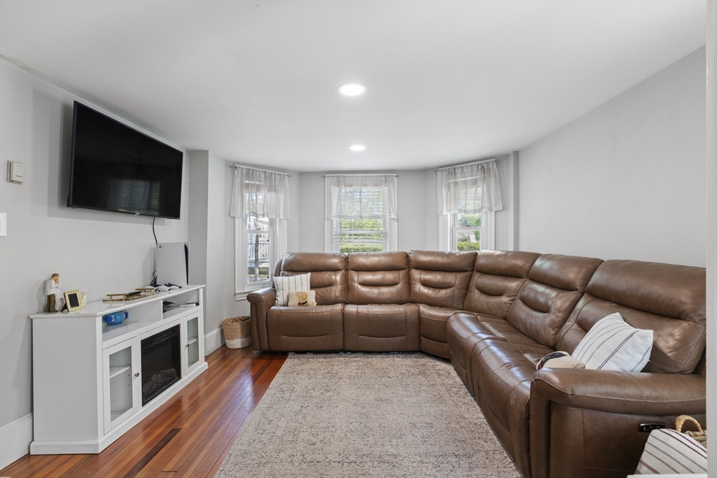 226 Central St