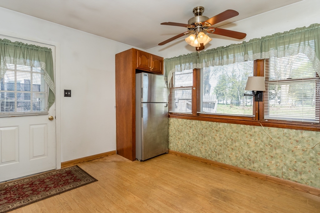 20 Rayburn Rd
