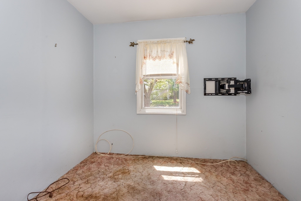 20 Rayburn Rd