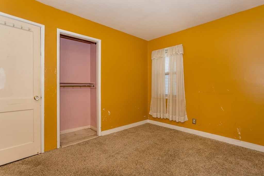 20 Rayburn Rd