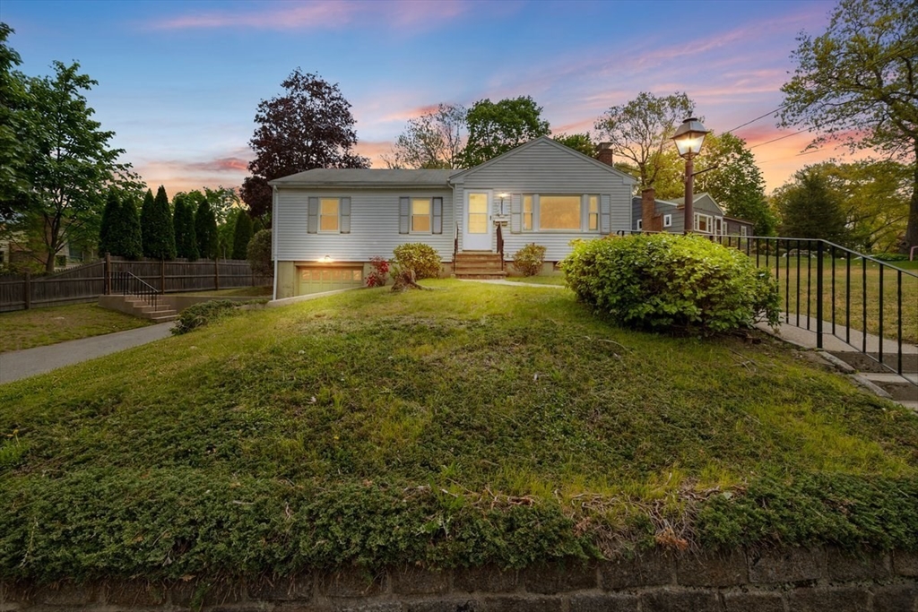 12 Roberts Road