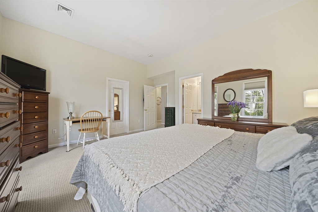 7 Evergreen Circle # 7