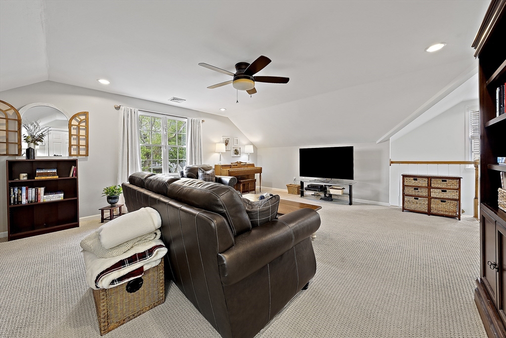 7 Evergreen Circle # 7