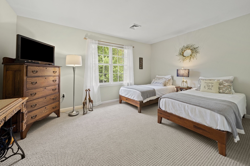 7 Evergreen Circle # 7
