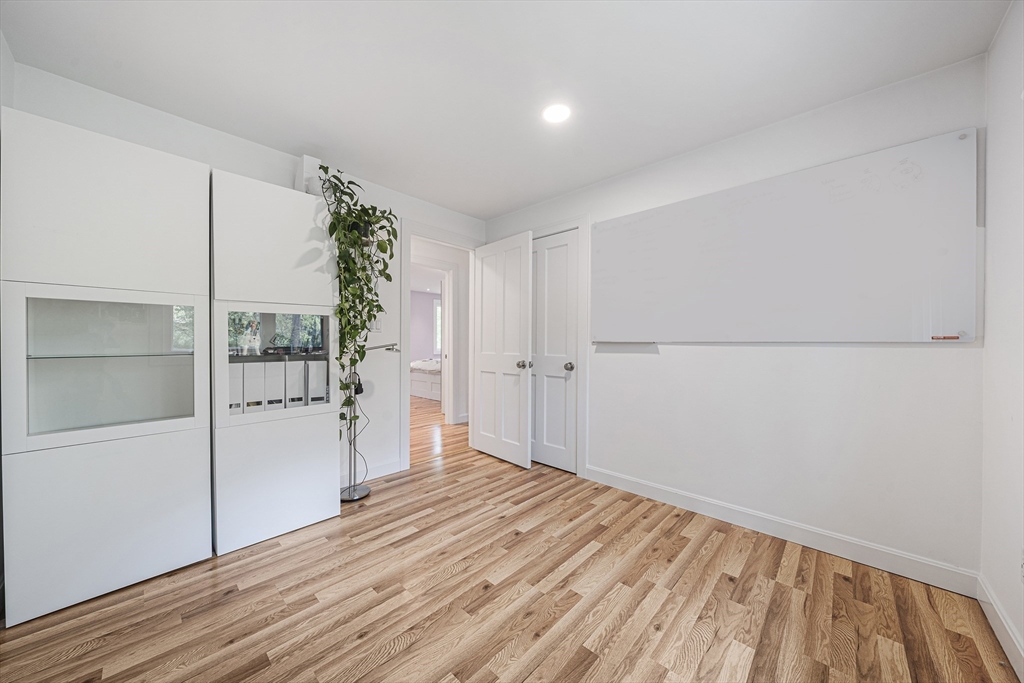 136 Allen Road