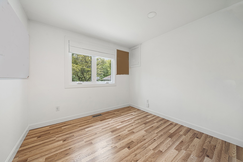 136 Allen Road