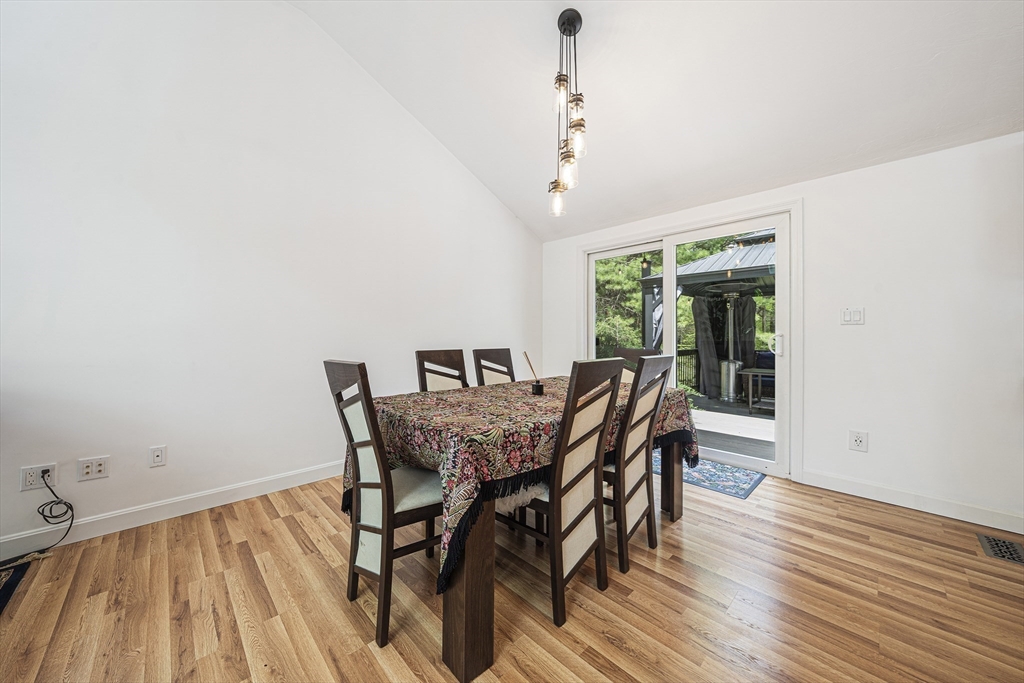 136 Allen Road