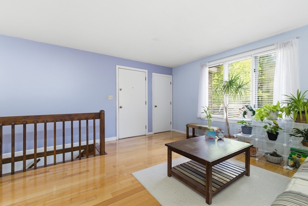 23 Hilltop Lane # 1