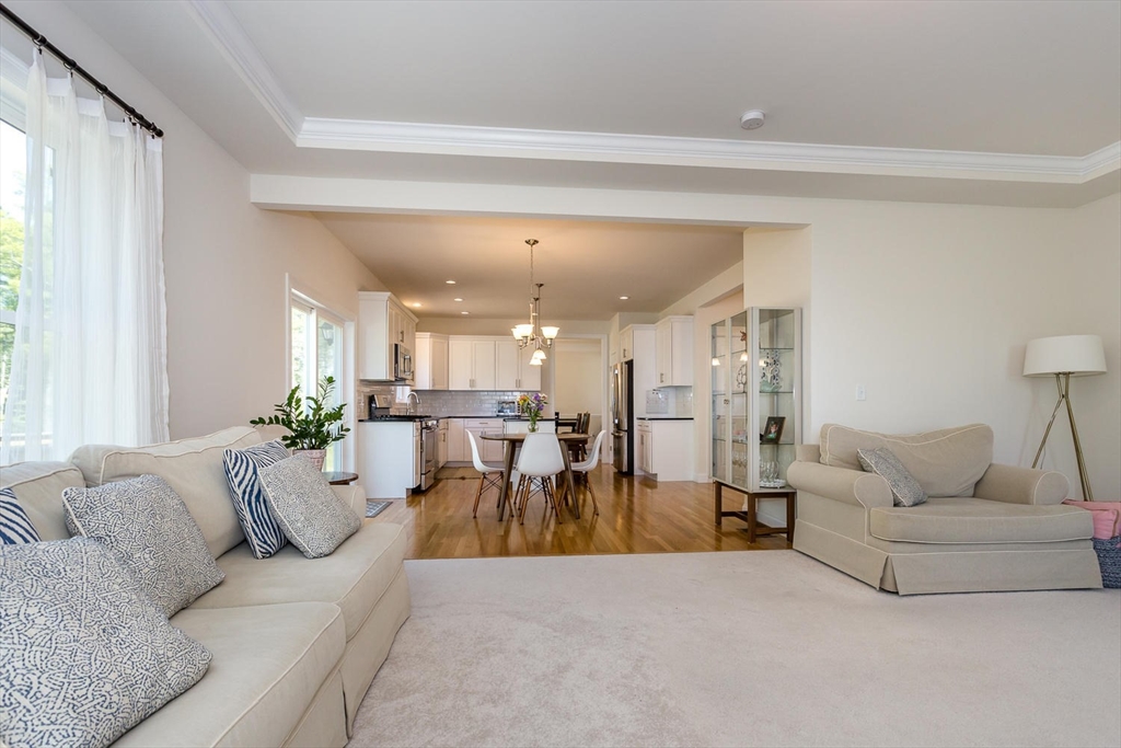 42 Magnolia Way
