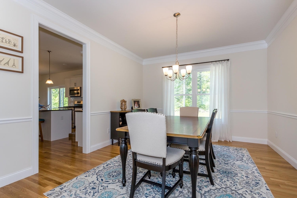 42 Magnolia Way
