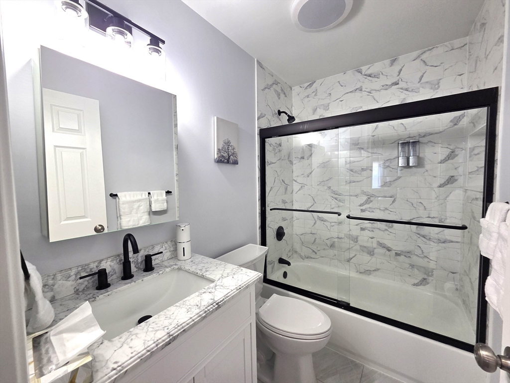 276 Sumner St # 2