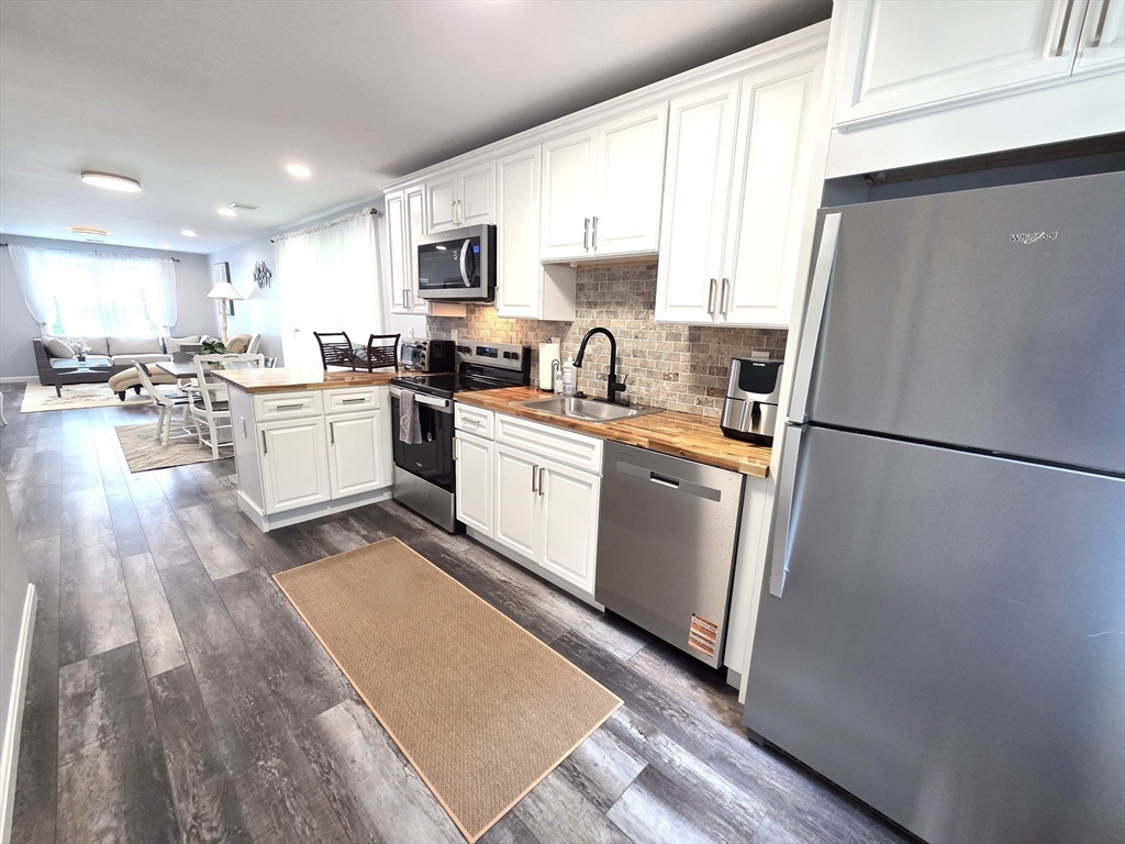 276 Sumner St # 2
