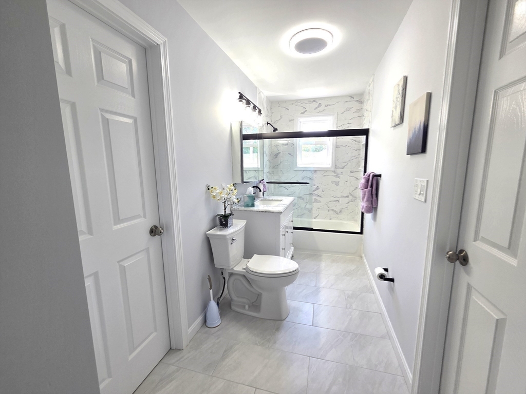276 Sumner St # 2