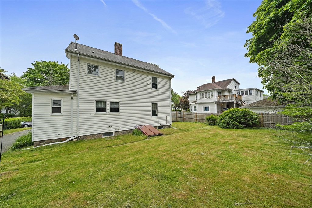 19 Byron Ave