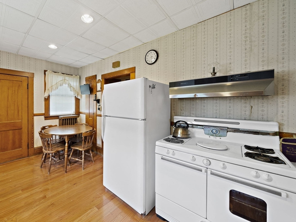 19 Byron Ave