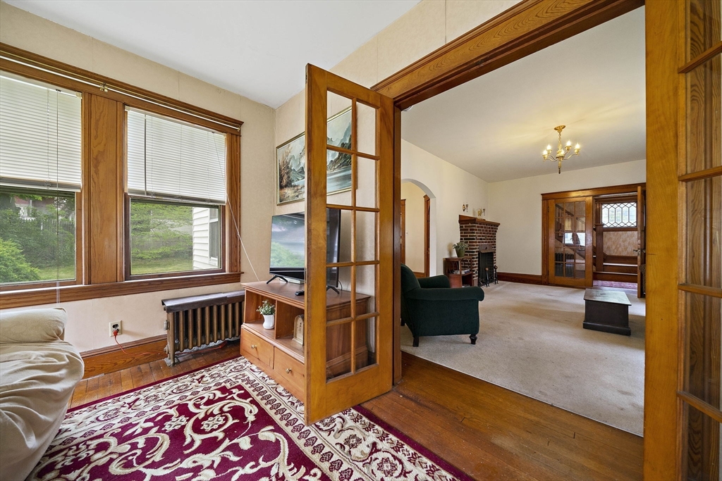 19 Byron Ave