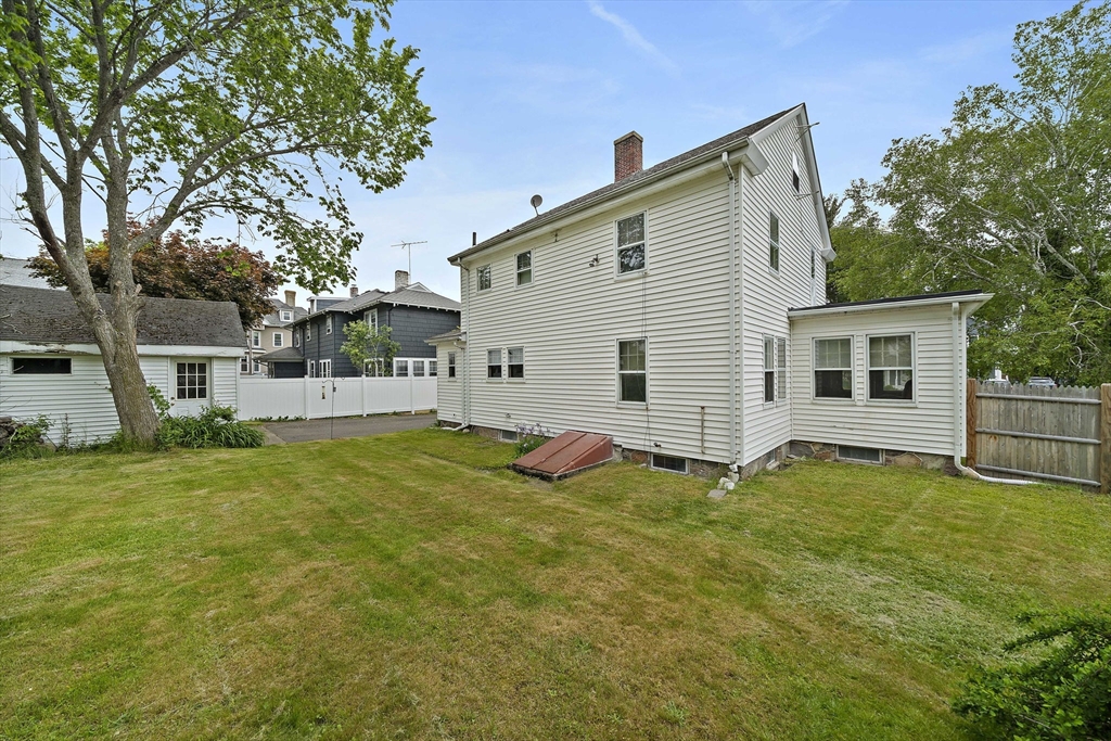 19 Byron Ave
