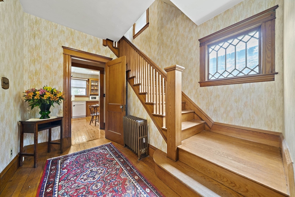 19 Byron Ave