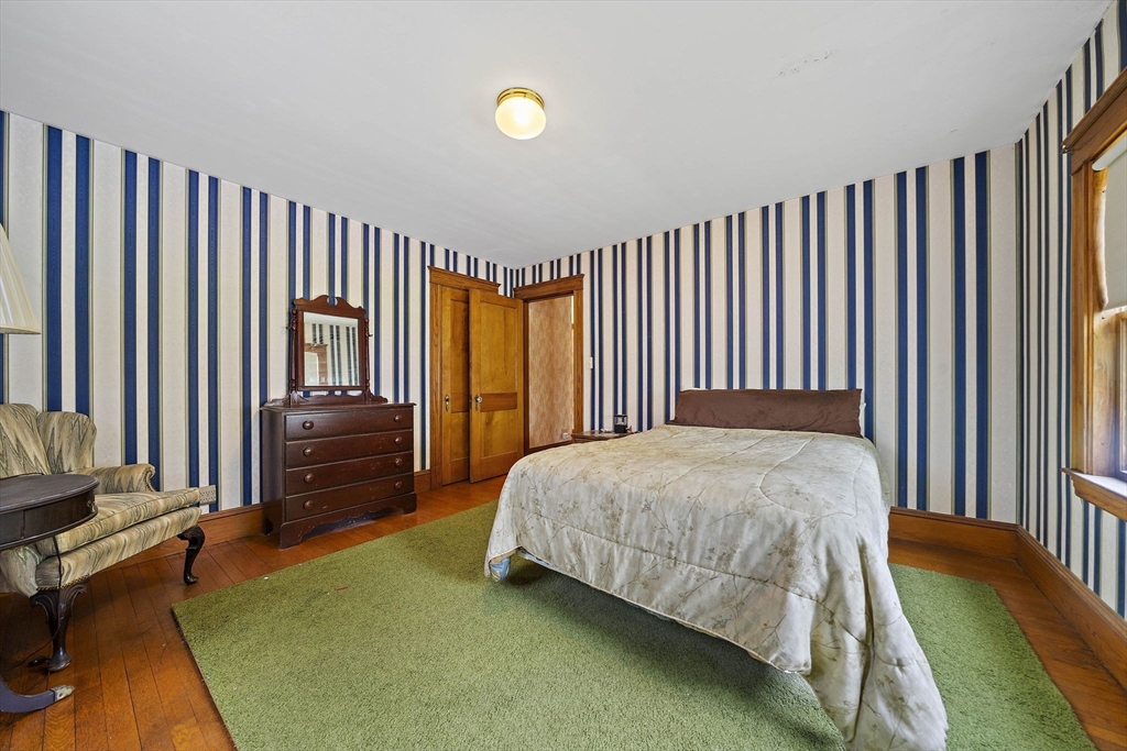 19 Byron Ave