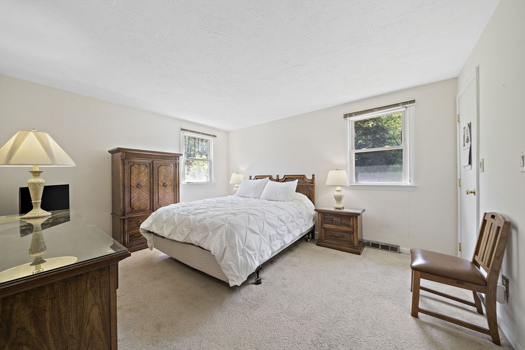 6 Sandy Ridge Cir