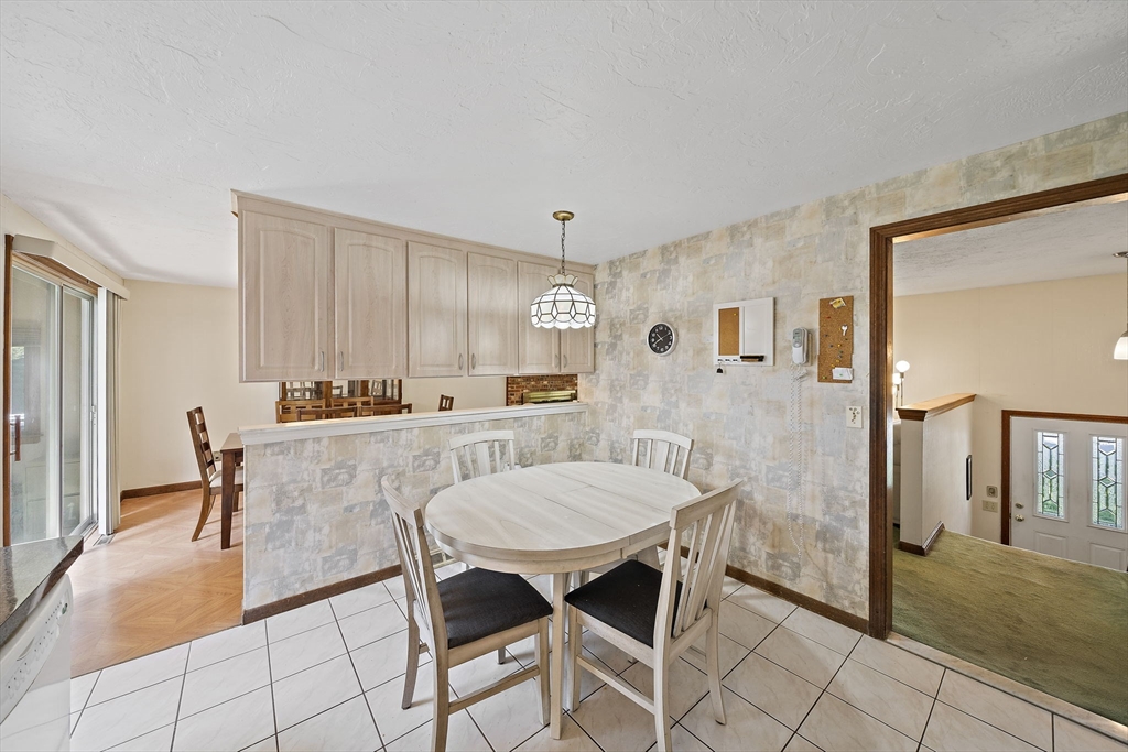 6 Sandy Ridge Cir