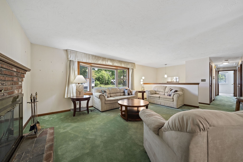 6 Sandy Ridge Cir