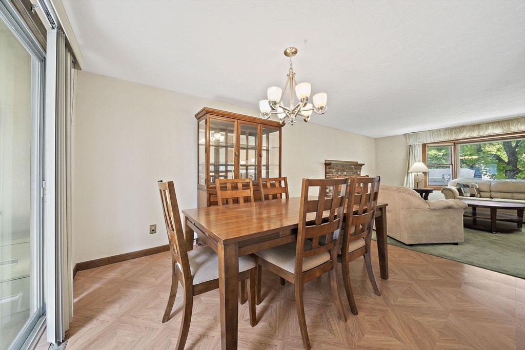6 Sandy Ridge Cir