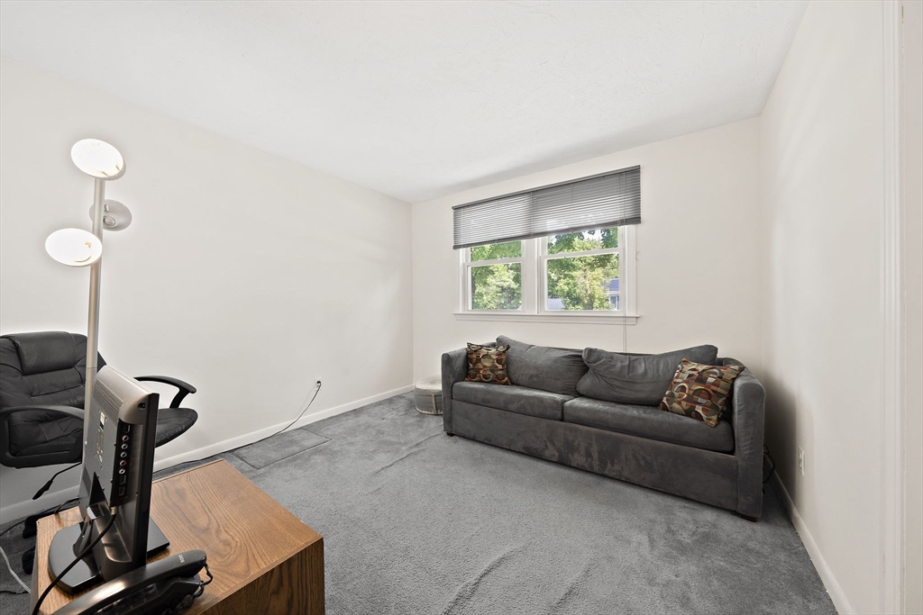 6 Sandy Ridge Cir
