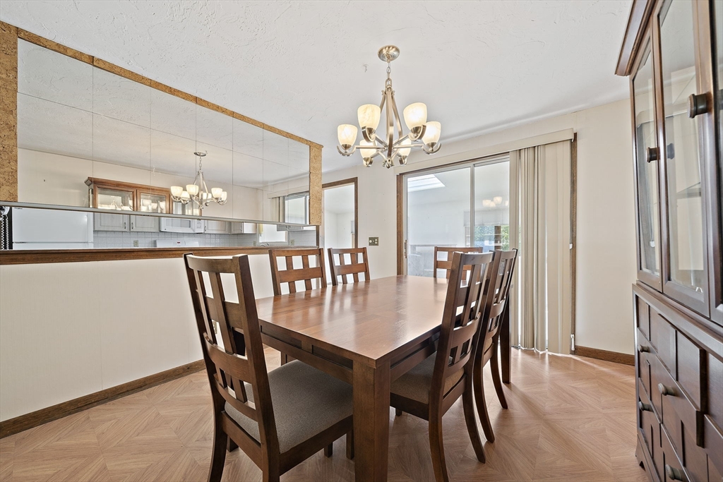 6 Sandy Ridge Cir