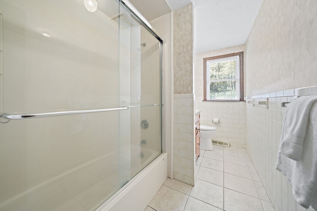 6 Sandy Ridge Cir